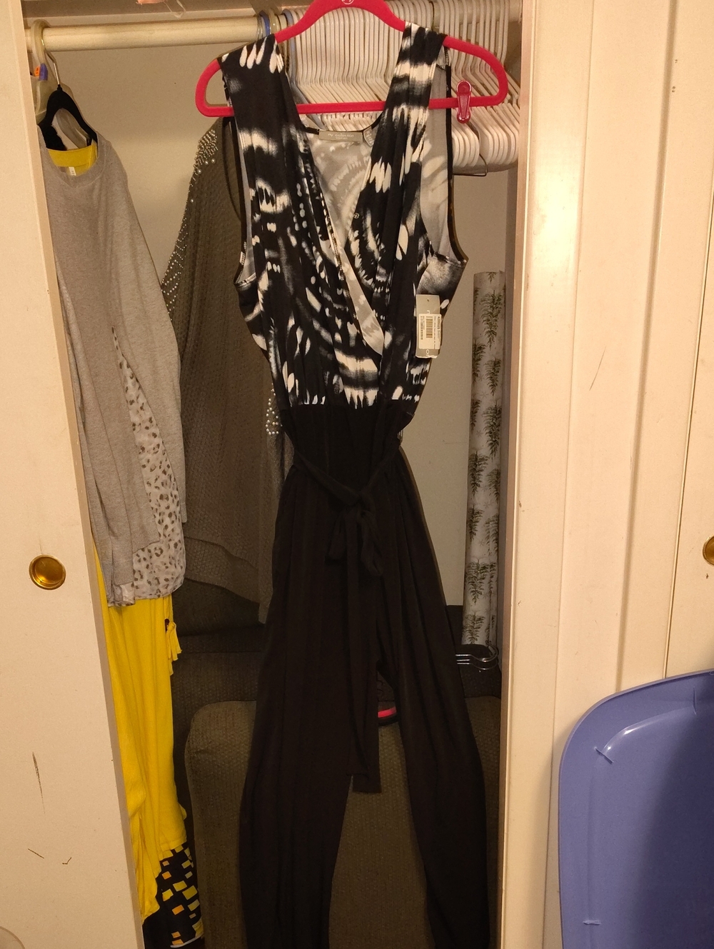 NY Collection Black and White Sleeveless Wrap Jumpsuit